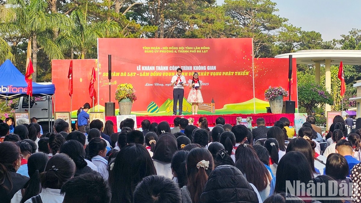 Khánh thành không gian “50 năm Đà Lạt-Lâm Đồng vươn mình với khát vọng phát triển” ảnh 1