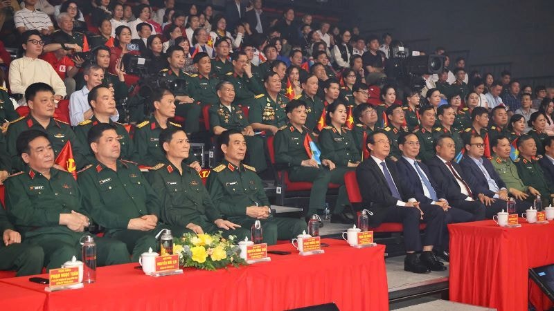 Lắng đọng chương trình cầu truyền hình “Bản trường ca hòa bình” ảnh 1