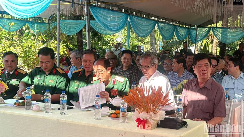 Buổi họp mặt Cựu chiến binh Trung đoàn 1-U Minh tại ấp Tân Hòa Sông, xã Thạnh Phú, huyện Cái Nước, tỉnh Cà Mau.