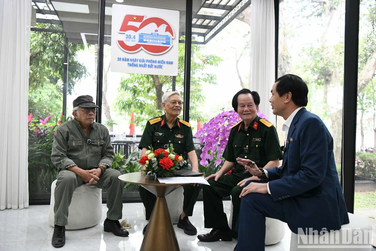 Văn học nghệ thuật -