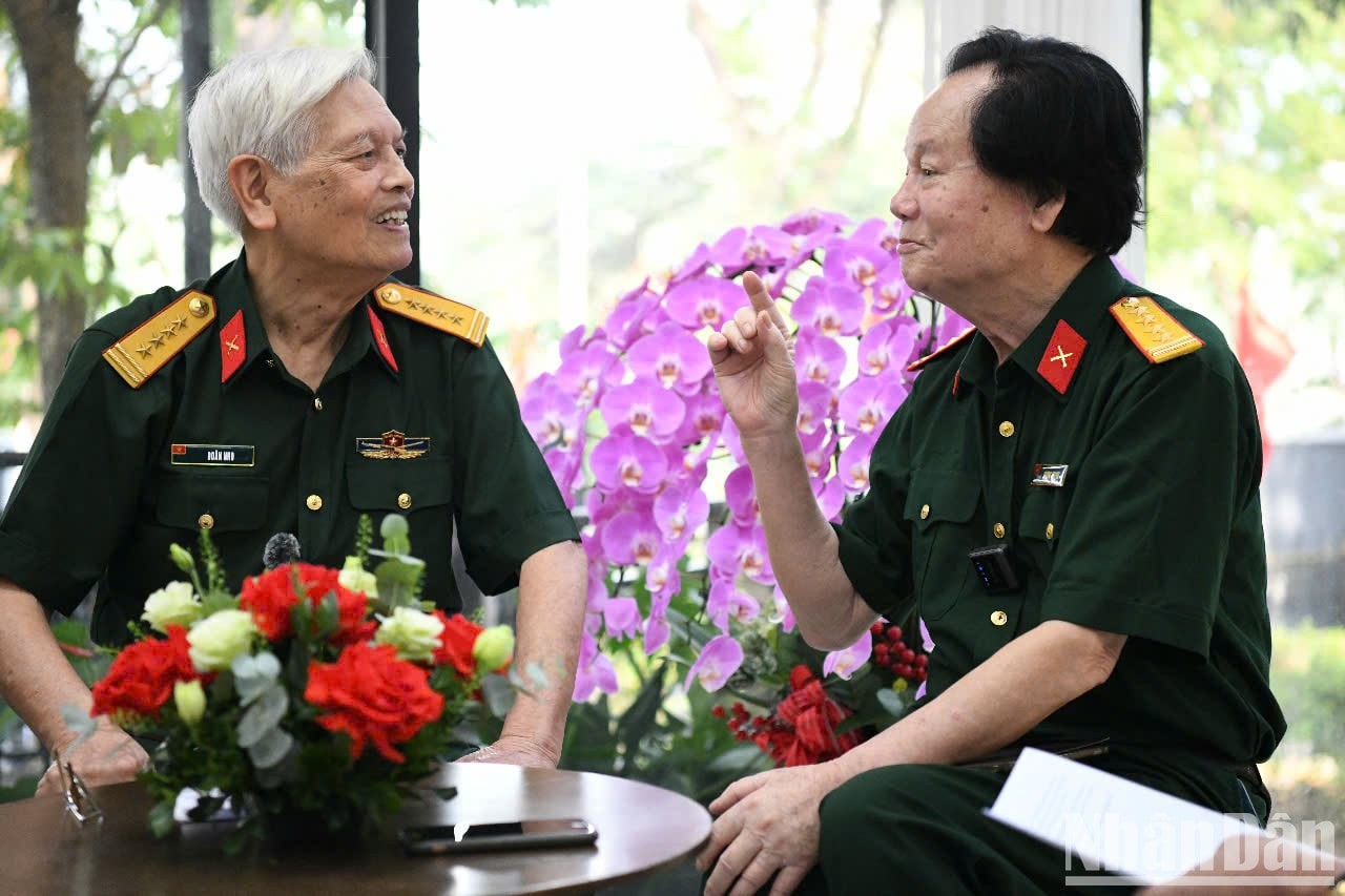 Văn học nghệ thuật -