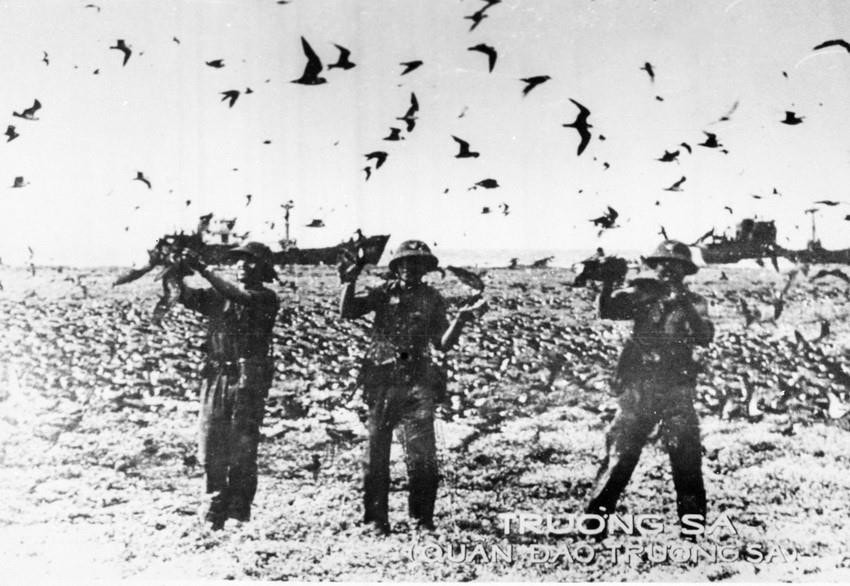 Ngày 29/4/1975: Giải phóng đảo Trường Sa, tổng tiến công trên toàn mặt trận Sài Gòn-Gia Định ảnh 7