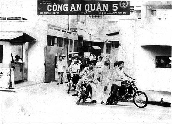 Đội săn bắt cướp, Công an Thành phố Hồ Chí Minh lên đường làm nhiệm vụ ngay sau khi giải phóng.