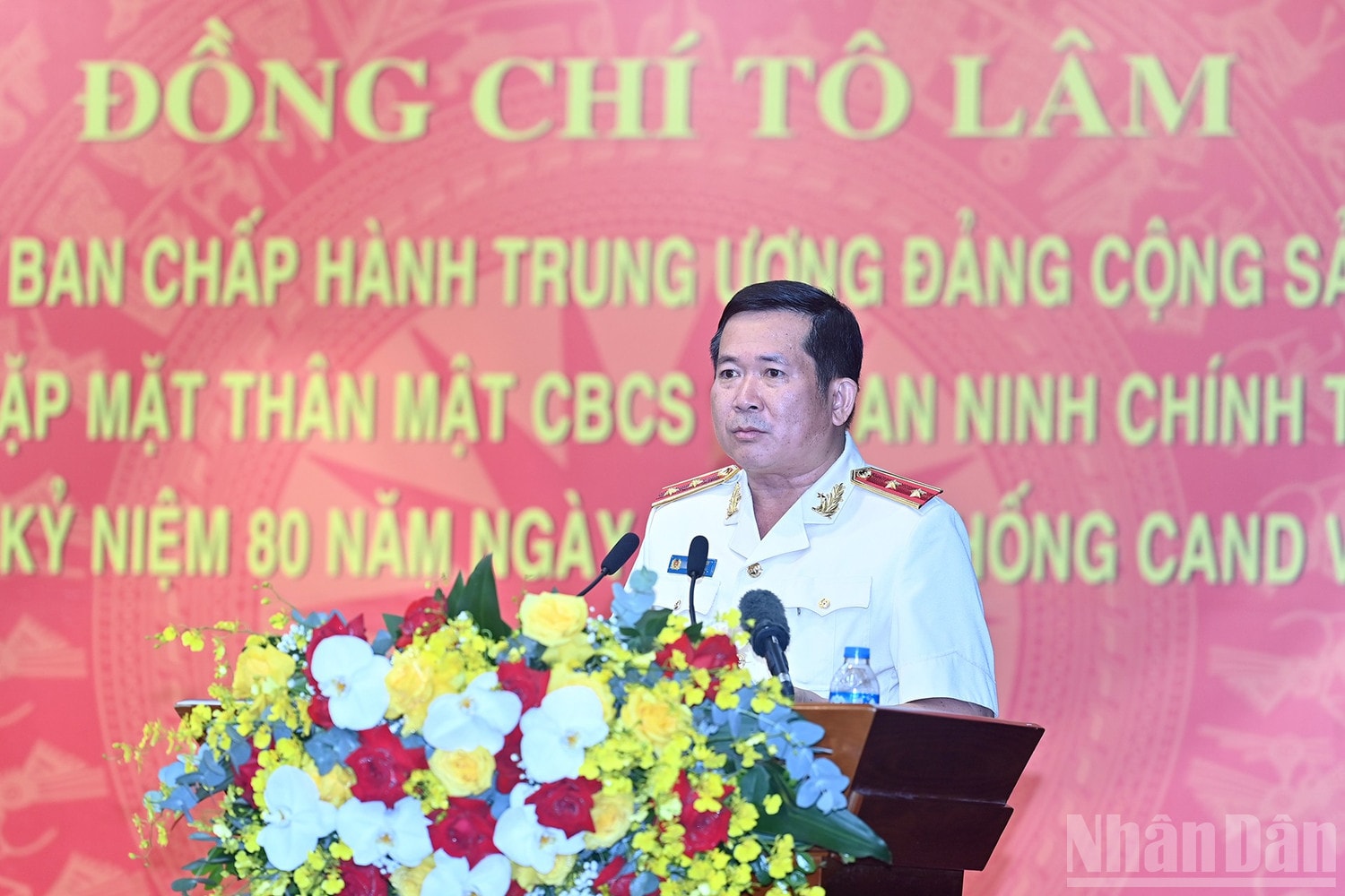 Trung tướng Đinh Văn Nơi, Cục trưởng Cục An ninh chính trị nội bộ, Bộ Công an phát biểu tại buổi gặp mặt. ndo_br_a7-bnd-6350.jpg