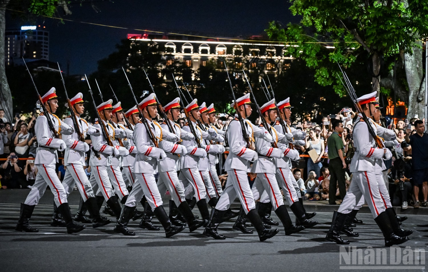 Chương trình trình diễn nghiệp vụ và diễu hành phương tiện của Bộ Công an nhân kỷ niệm 80 năm Ngày truyền thống Công an nhân dân (19/8/1945-19/8/2025) và 20 năm Ngày hội toàn dân bảo vệ an ninh Tổ quốc. ndo_br_15.jpg