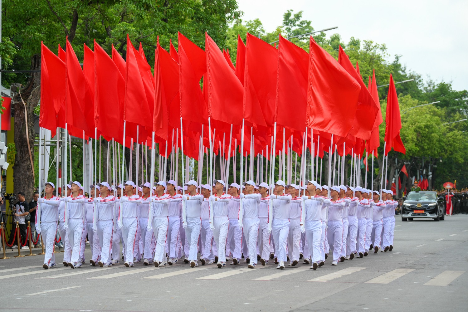 Khối Hồng kỳ. cand-5717.jpg