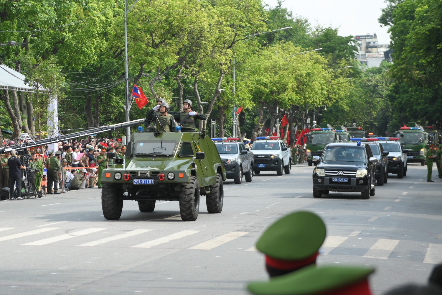 Phương tiện chiến đấu của lực lượng Công an thành phố Hà Nội tại Ngày hội. cand-6286.jpg