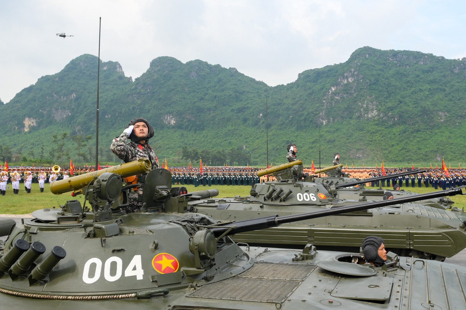 hop-luyen-a80-ngay-138-4669.jpg