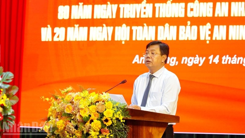 Bí thư Tỉnh ủy An Giang Nguyễn Tiến Hải phát biểu. ndo_bl_2.jpg