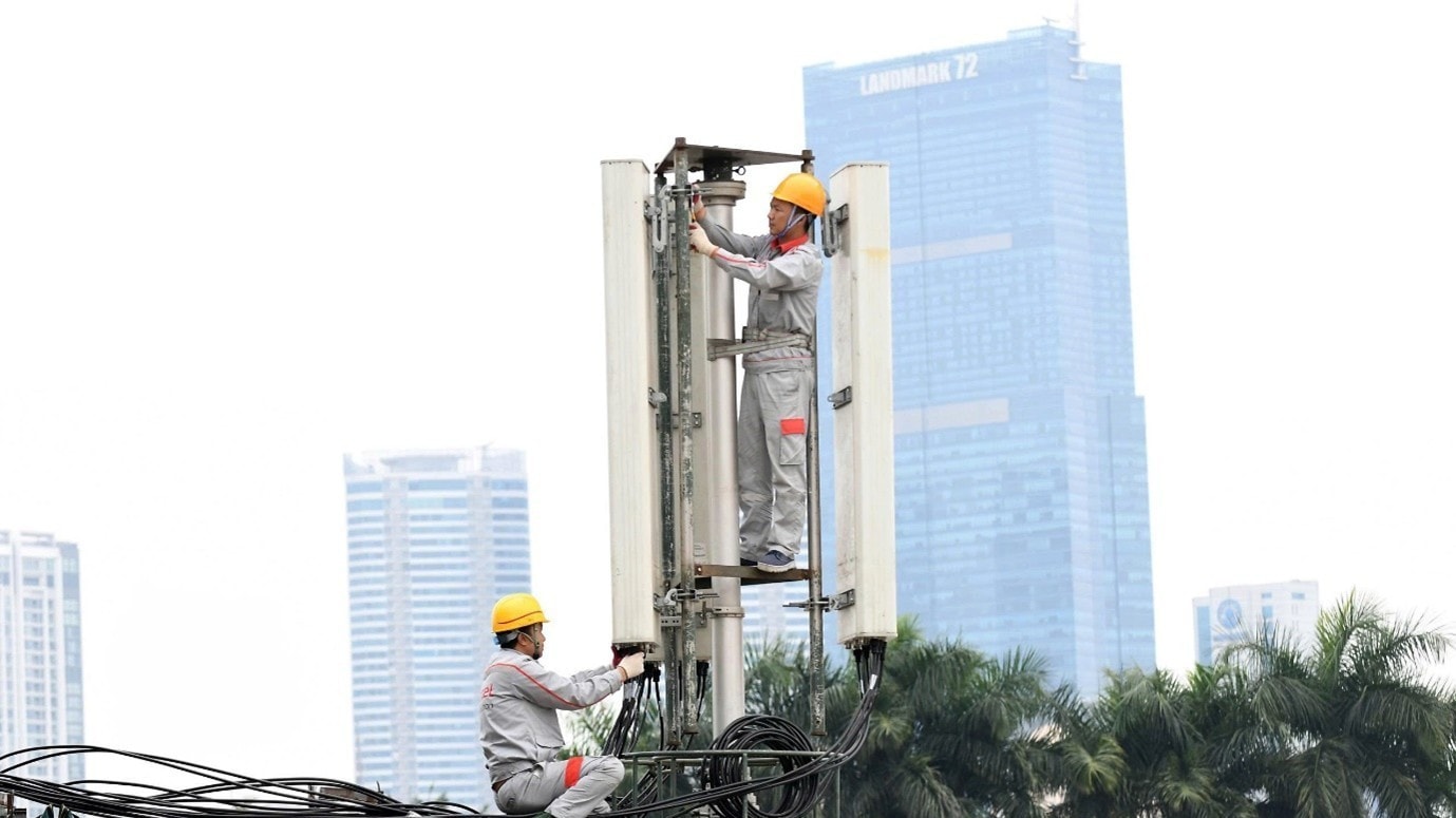 Với 1.700 trạm 5G cả lớn và nhỏ, 5G Viettel phủ sóng toàn bộ các địa điểm diễu binh, diễu hành cũng như các sự kiện chào mừng. (Ảnh: CẨM THỦY) picture5-2063.jpg