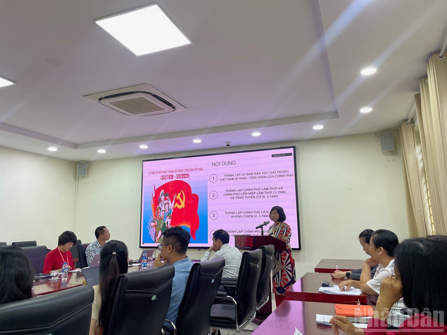 Một phiên thảo luận tại Tiểu ban 2. ndo_br_hoithao1.jpg