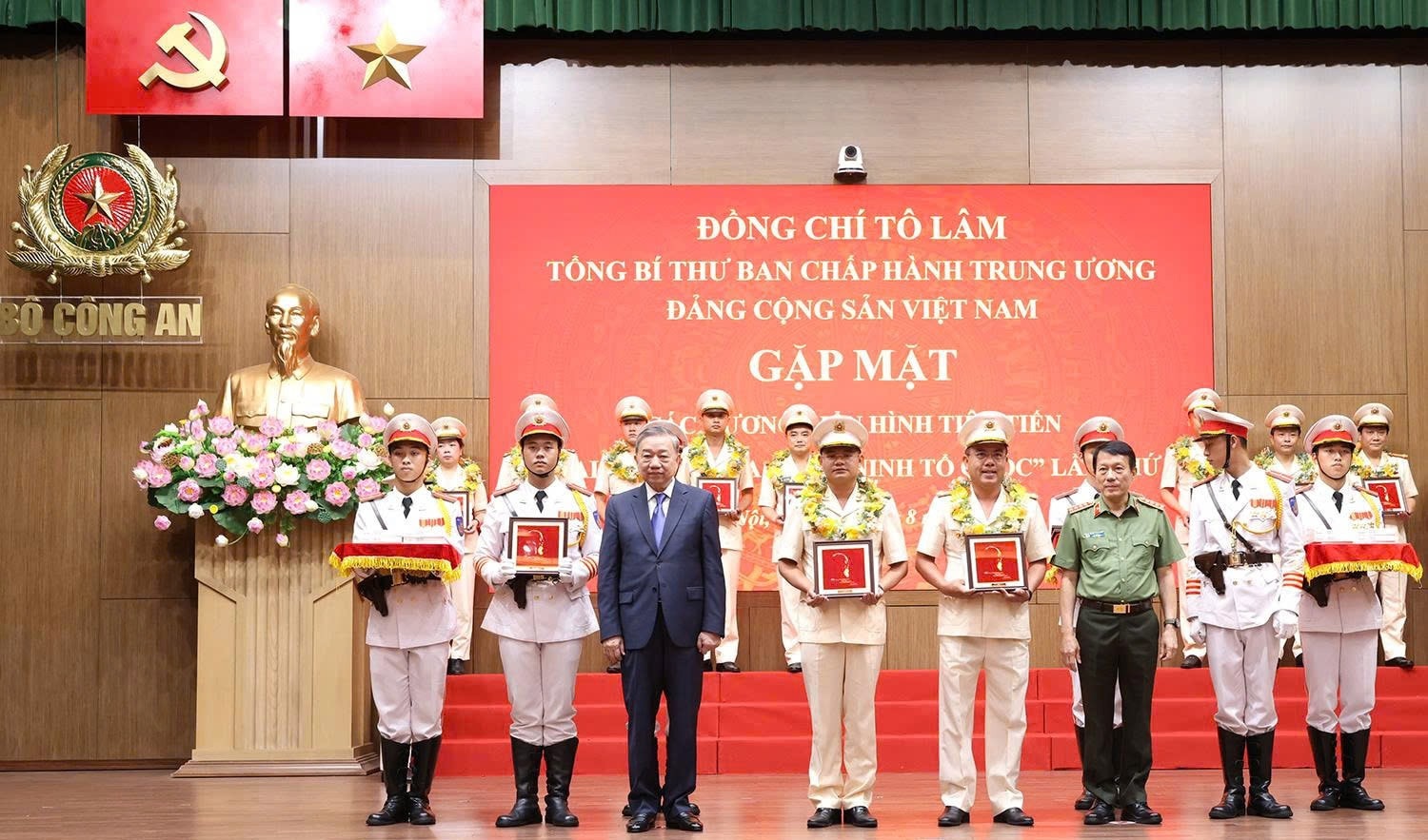 thuong-ta-nguyen-hoang-ha.jpg