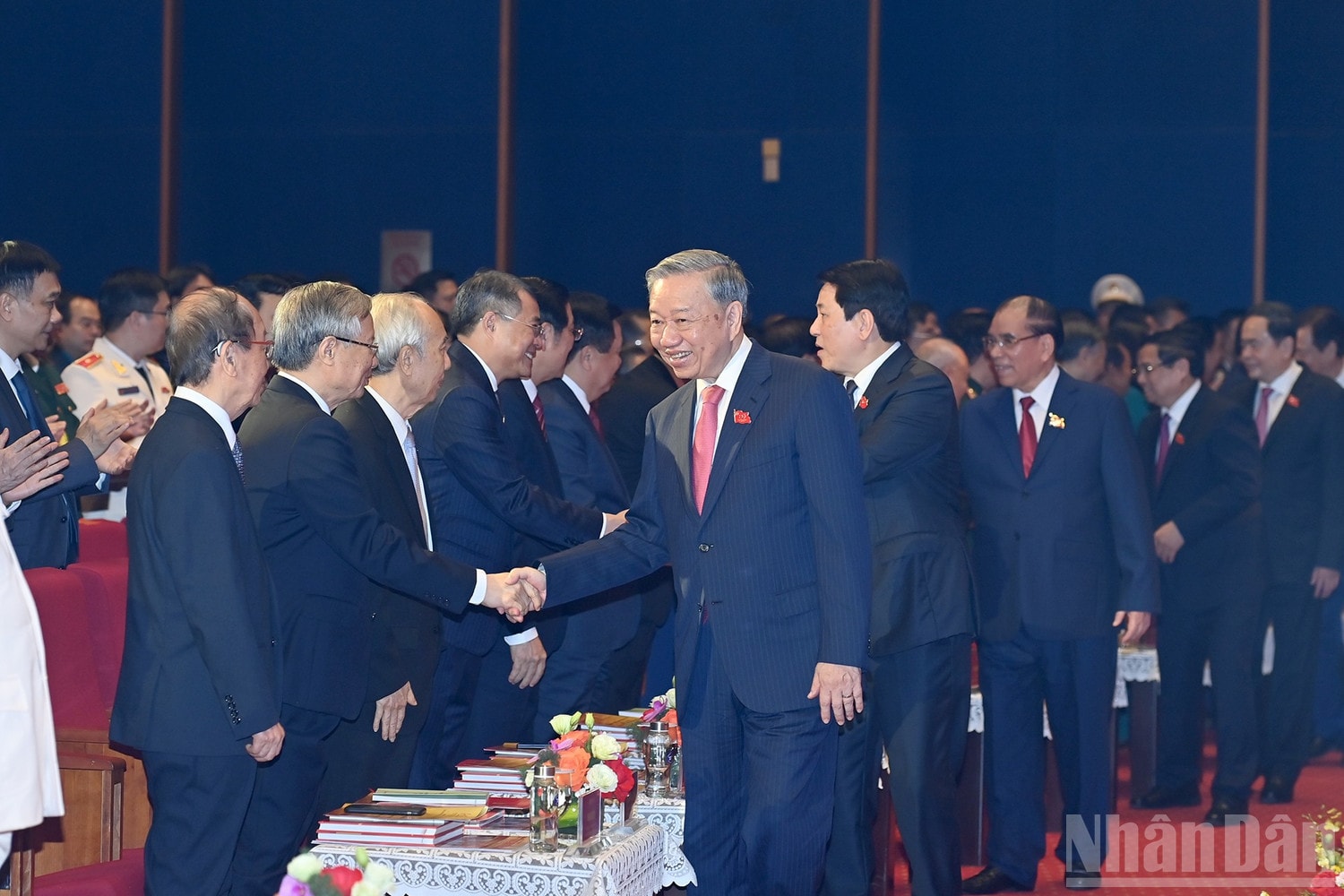 Tổng Bí thư Tô Lâm và các đồng chí lãnh đạo, nguyên lãnh đạo Đảng, Nhà nước dự Lễ kỷ niệm. ndo_br_a4-bnd-2183.jpg