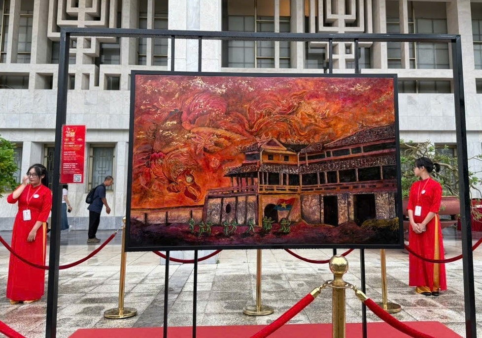 Tác phẩm sơn mài sonmai6.jpg
