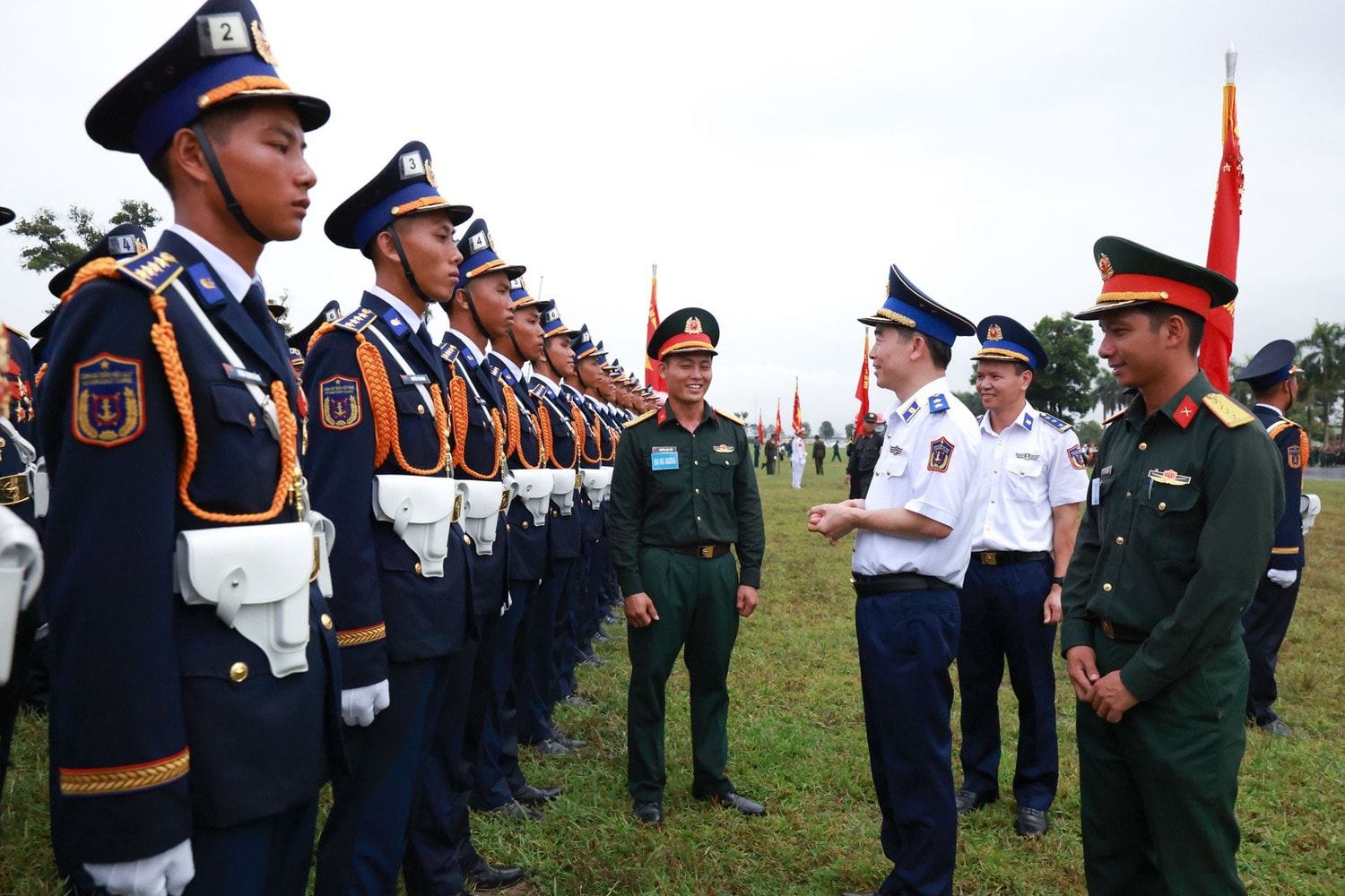 trung-tuong-bui-quoc-oai-chuc-cac-luc-luong-hoanh-thanh-xuat-sac-nhiem-vu-a80.jpg