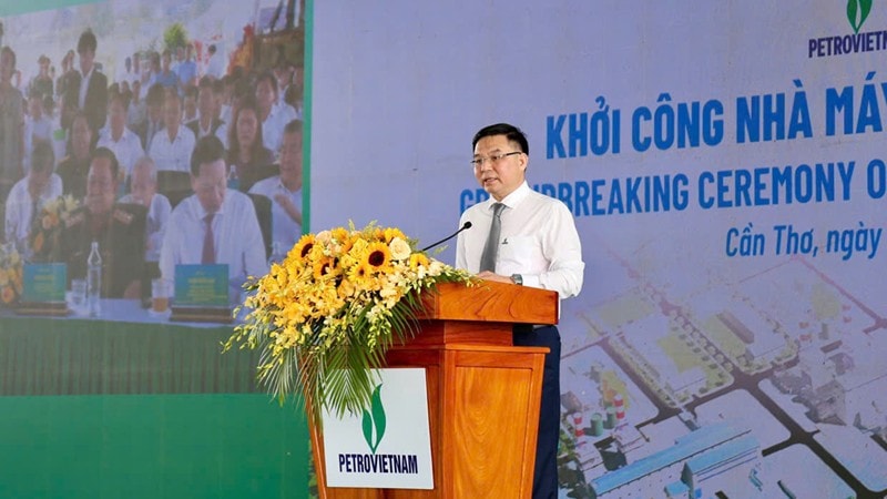 Chủ tịch Hội đồng thành viên Petrovietnam Lê Mạnh Hùng phát biểu tại buổi lễ. 31.jpg
