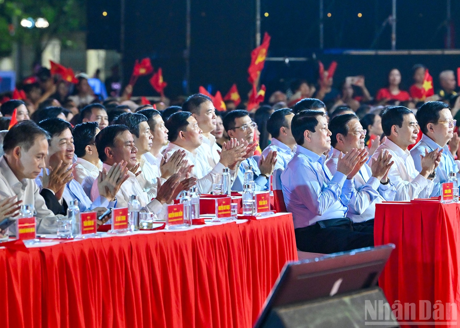 ndo_br_3-1288.jpg