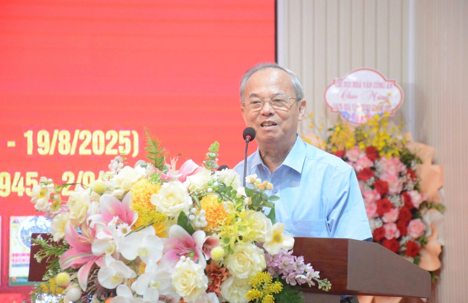 Giáo sư, Tiến sĩ Đinh Xuân Dũng đã có những chia sẻ sâu sắc và xúc động. z6952833975251-e938a2565e48cabe7266ac6cbe90b0ef.jpg