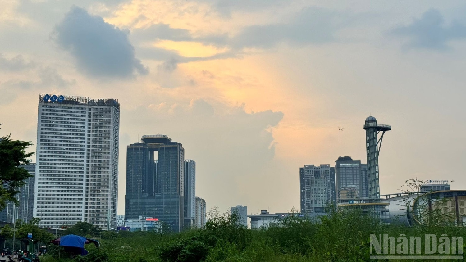 Sau 80 năm, nhiều công trình cao tầng, khang trang, hiện đại đã xuất hiện. ndo_br_dat-dai802.jpg