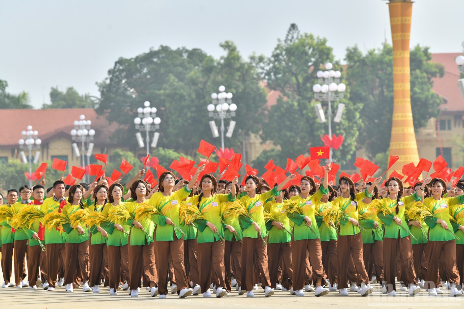 Hình ảnh của khối nông dân Việt Nam. ndo_br_dieu-hanh-10-khoi-nong-nhan-vietnam.jpg