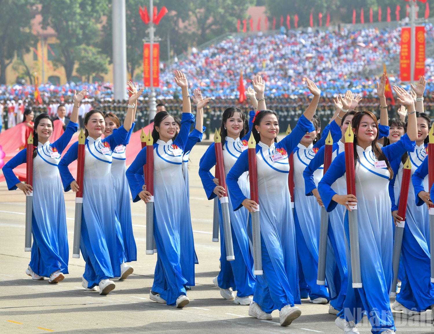 Hình ảnh của khối báo chí cách mạng Việt Nam. ndo_br_dieu-hanh-15-khoi-bao-chi-cach-mang.jpg