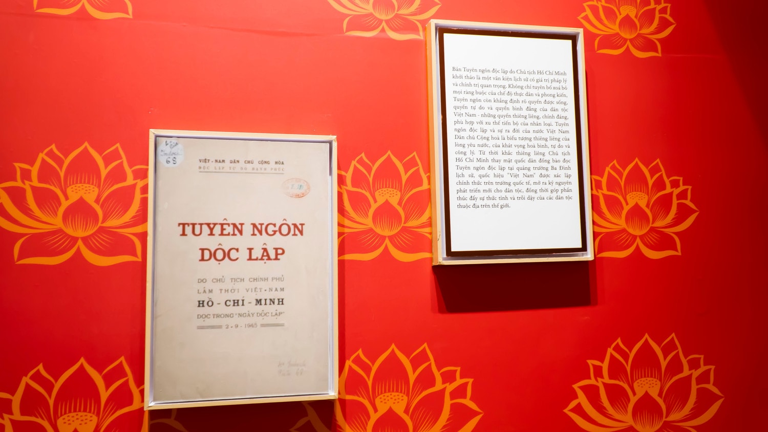 Bàn Tuyên ngôn Độc lập được trưng bày tại Ngôi nhà số 48 Hàng Ngang. dsc02614.jpg