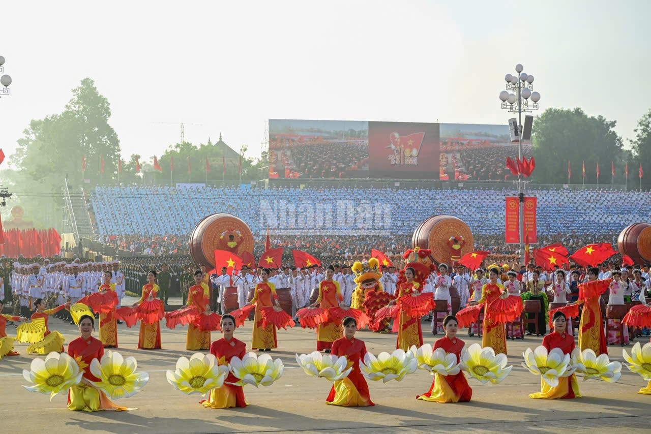 ndo_c_bieu-dien-van-nghe.jpg