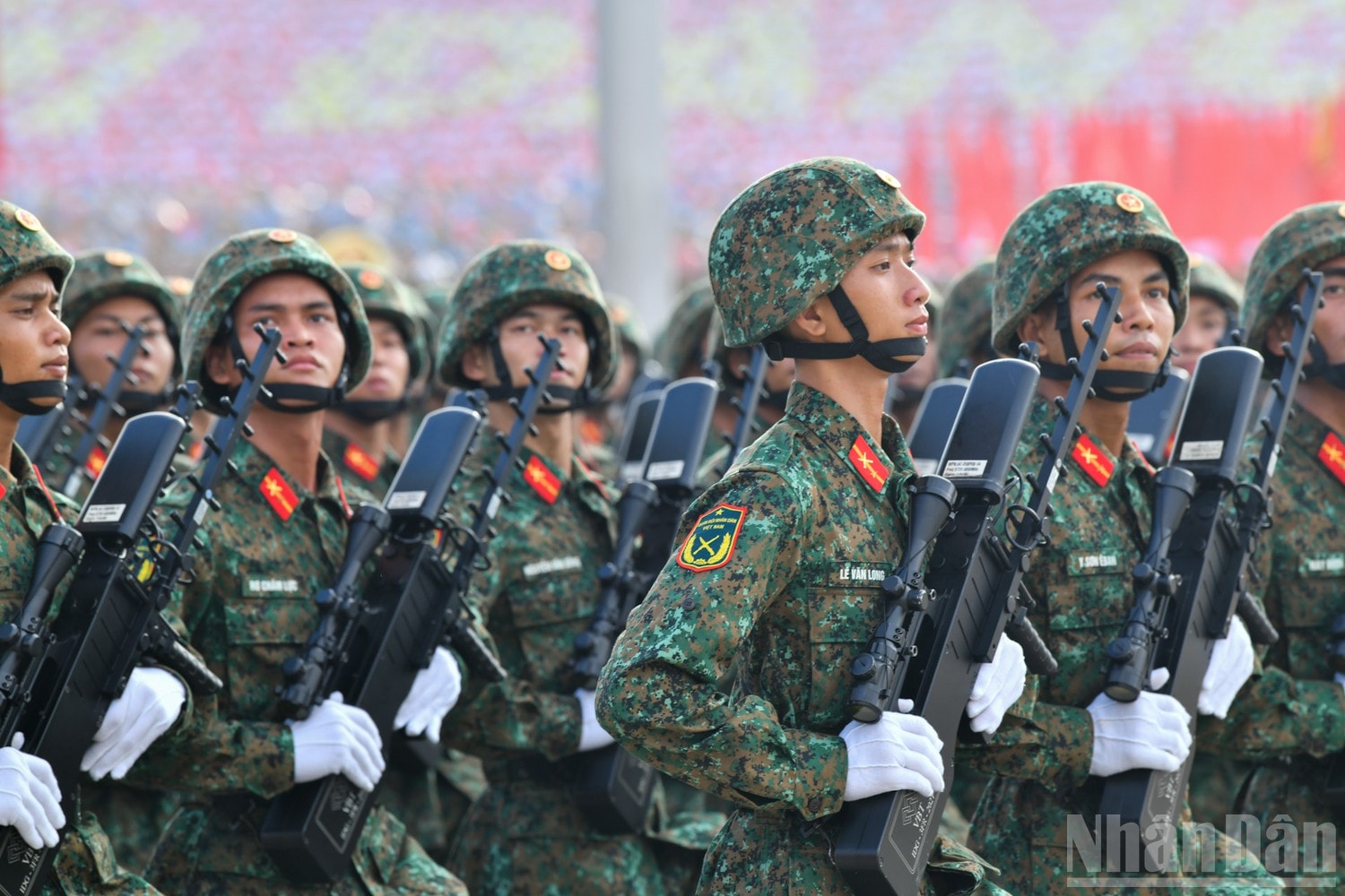 ndo_br_quan-doi-a80-15.jpg