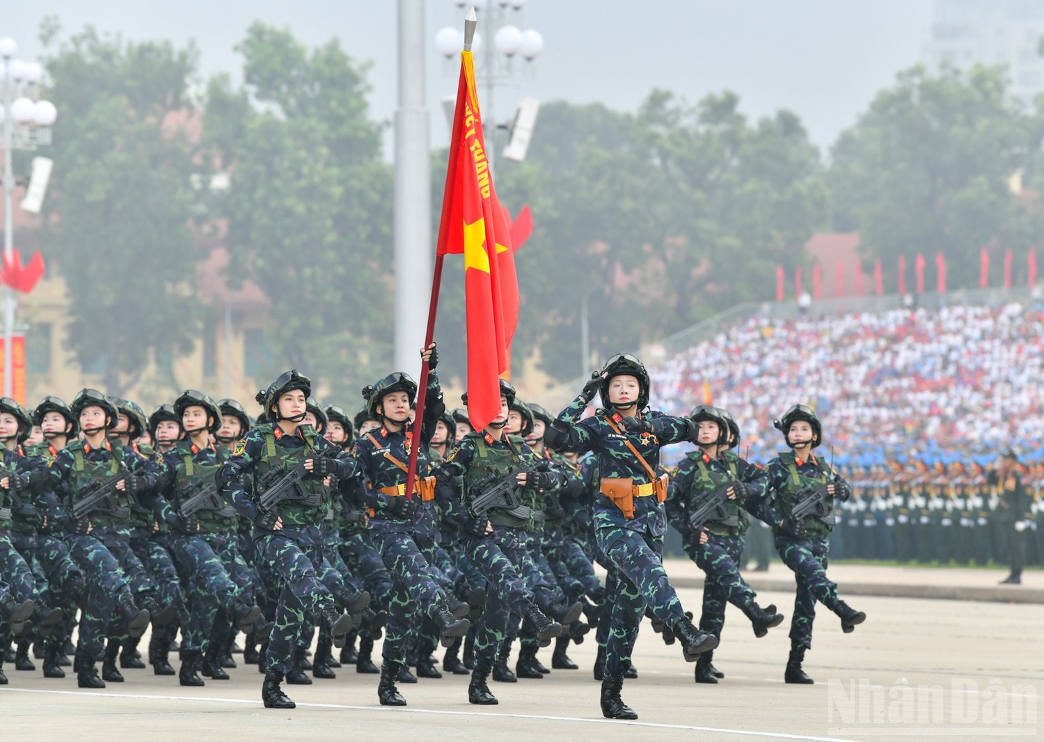 ndo_br_quan-doi-a80-21.jpg