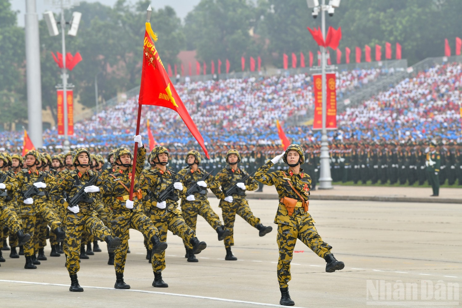 ndo_br_quan-doi-a80-23.jpg