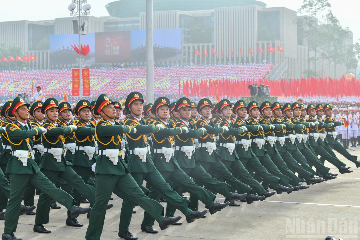ndo_br_quan-doi-a80-12.jpg