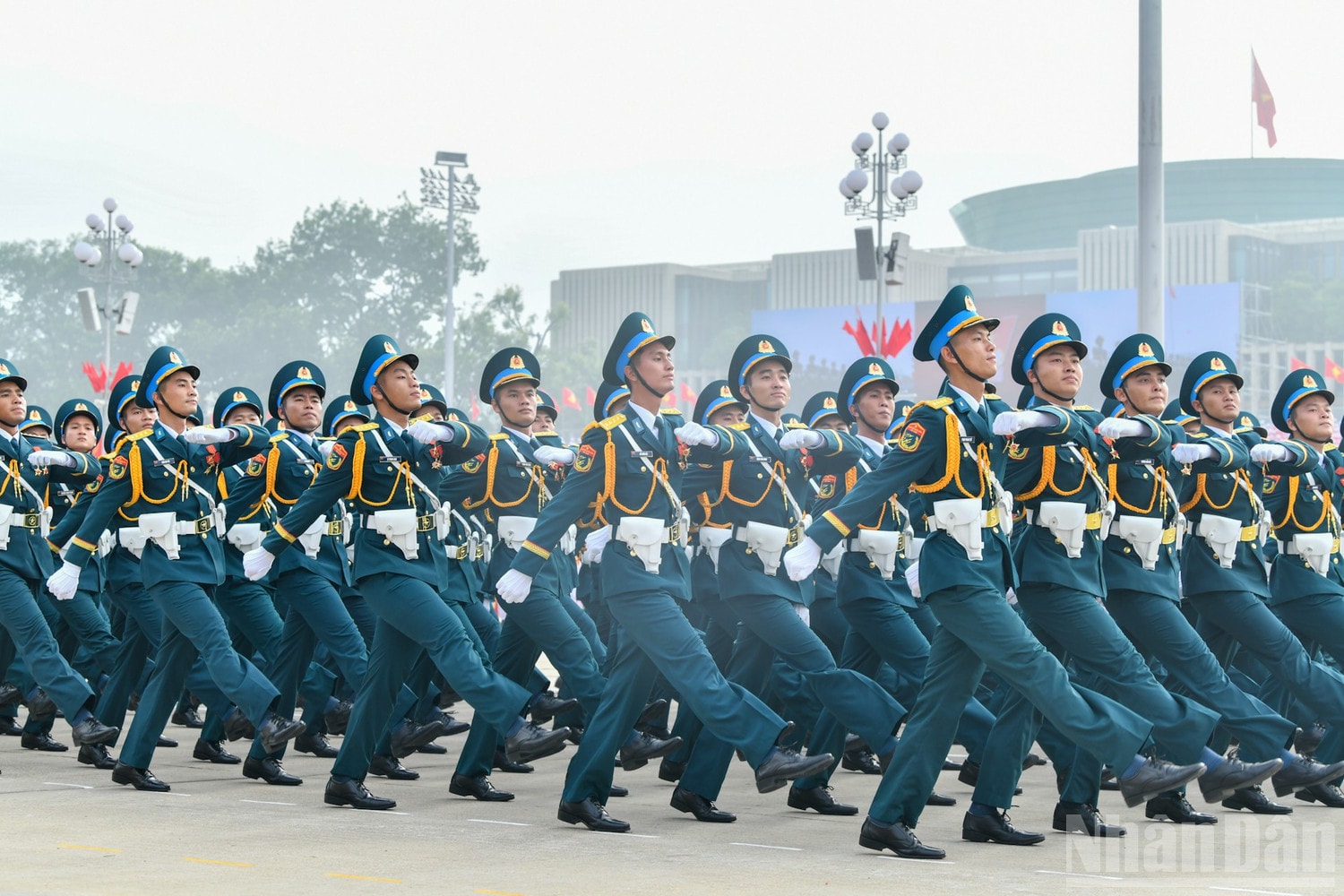 ndo_br_quan-doi-a80-8.jpg