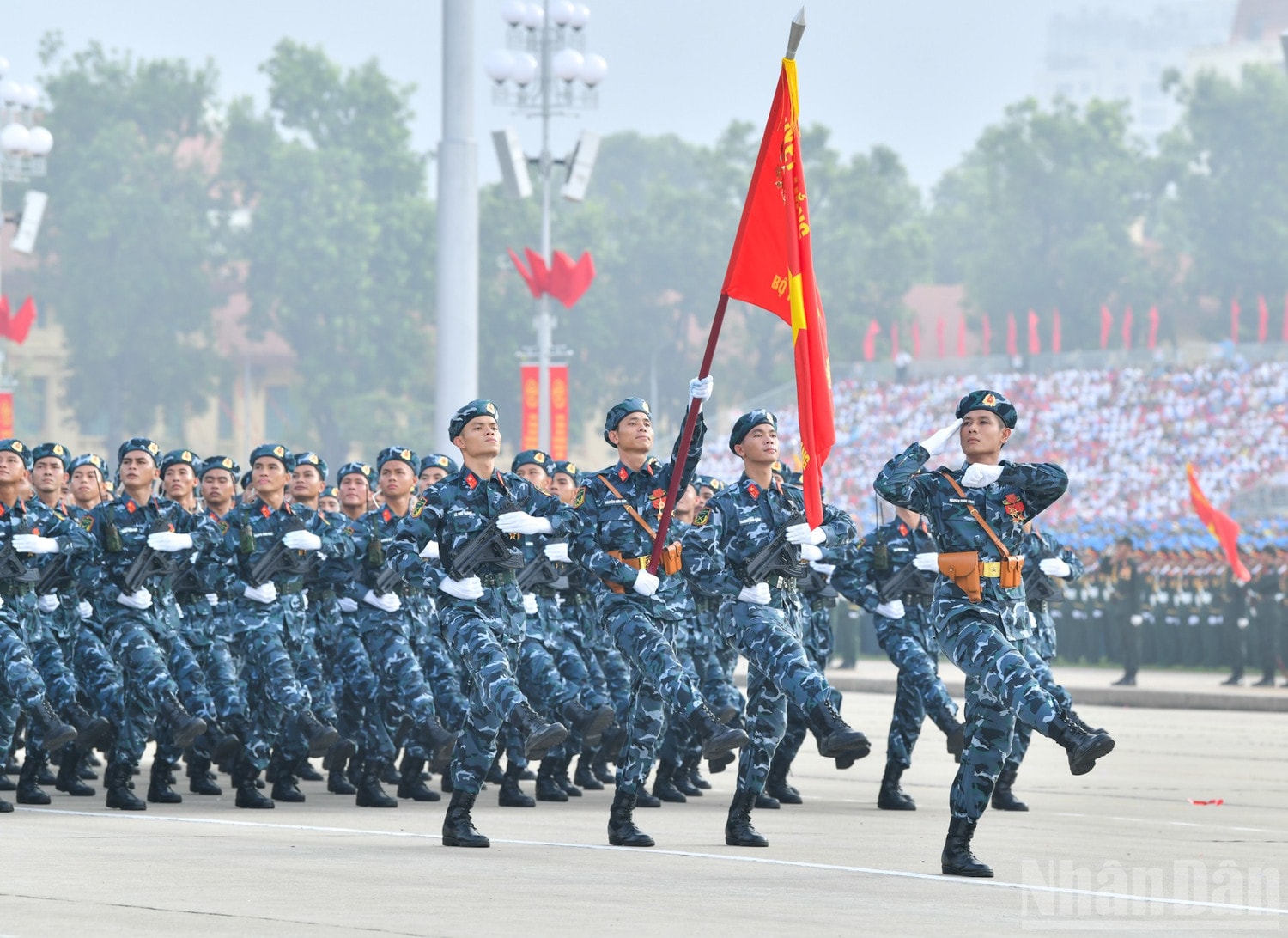 ndo_br_quan-doi-a80-17.jpg