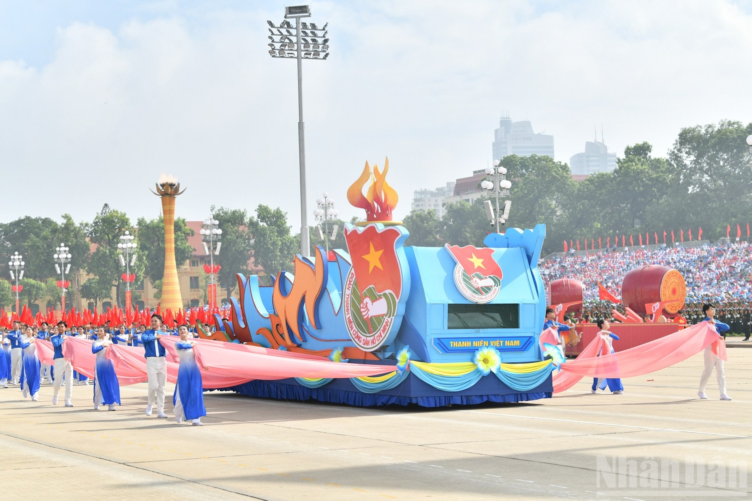 ndo_br_dieu-hanh-22-thanh-nien-vietnam.jpg