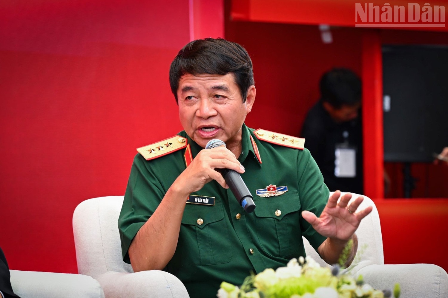 ndo_tr_phong-su-anh-5.jpg