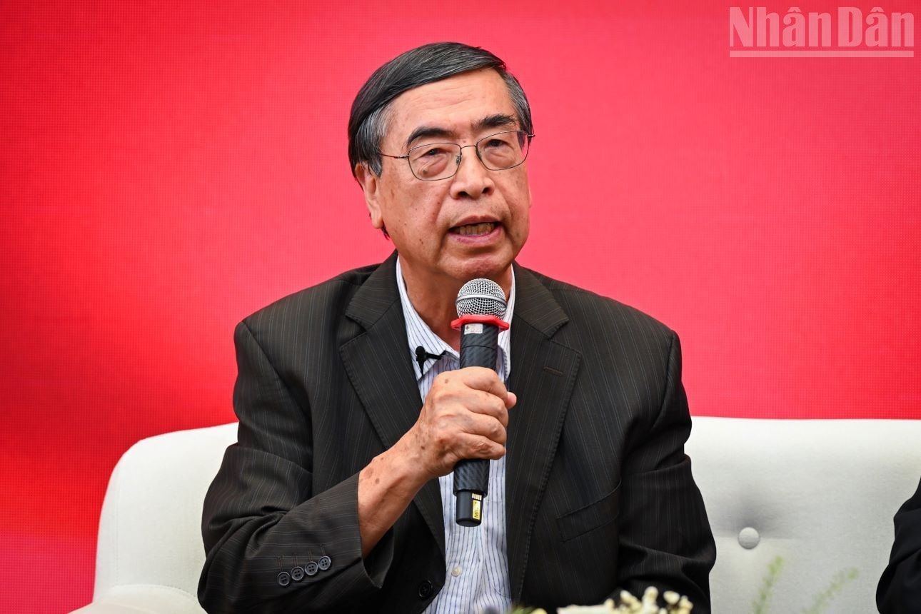 ndo_tr_phong-su-anh-4.jpg