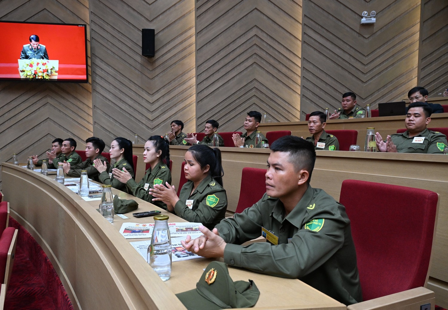 Các đại biểu tham dự hội nghị. dsc-2432.jpg