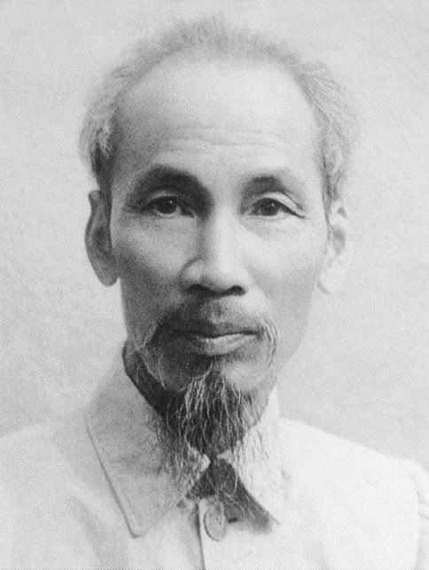 Chù tịch Hồ Chí Minh. (Ảnh tư liệu: TTXVN) 1957-2-484x643.jpg