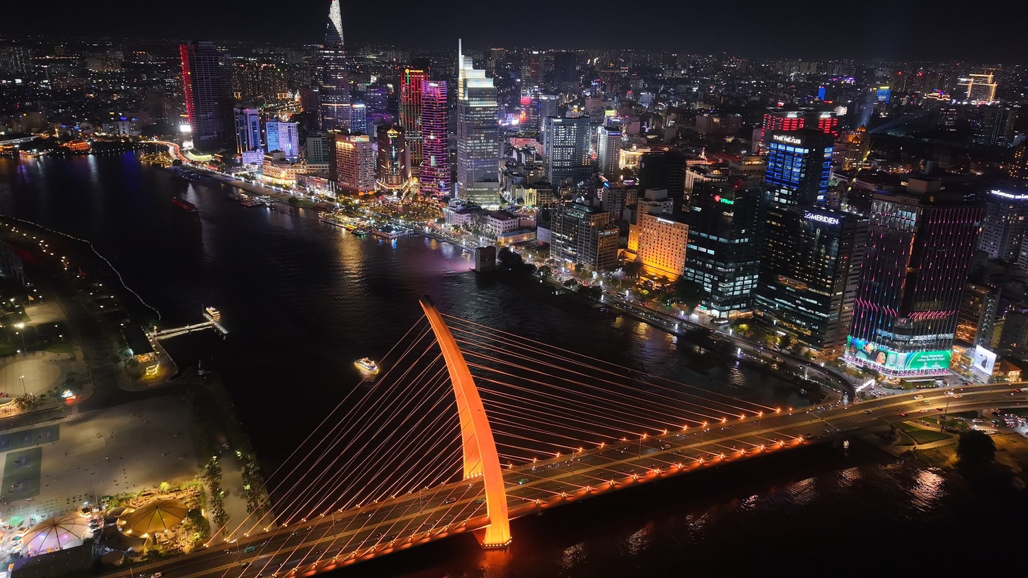 Cầu Ba Son về đêm. cau-ba-son-ve-dem.jpg