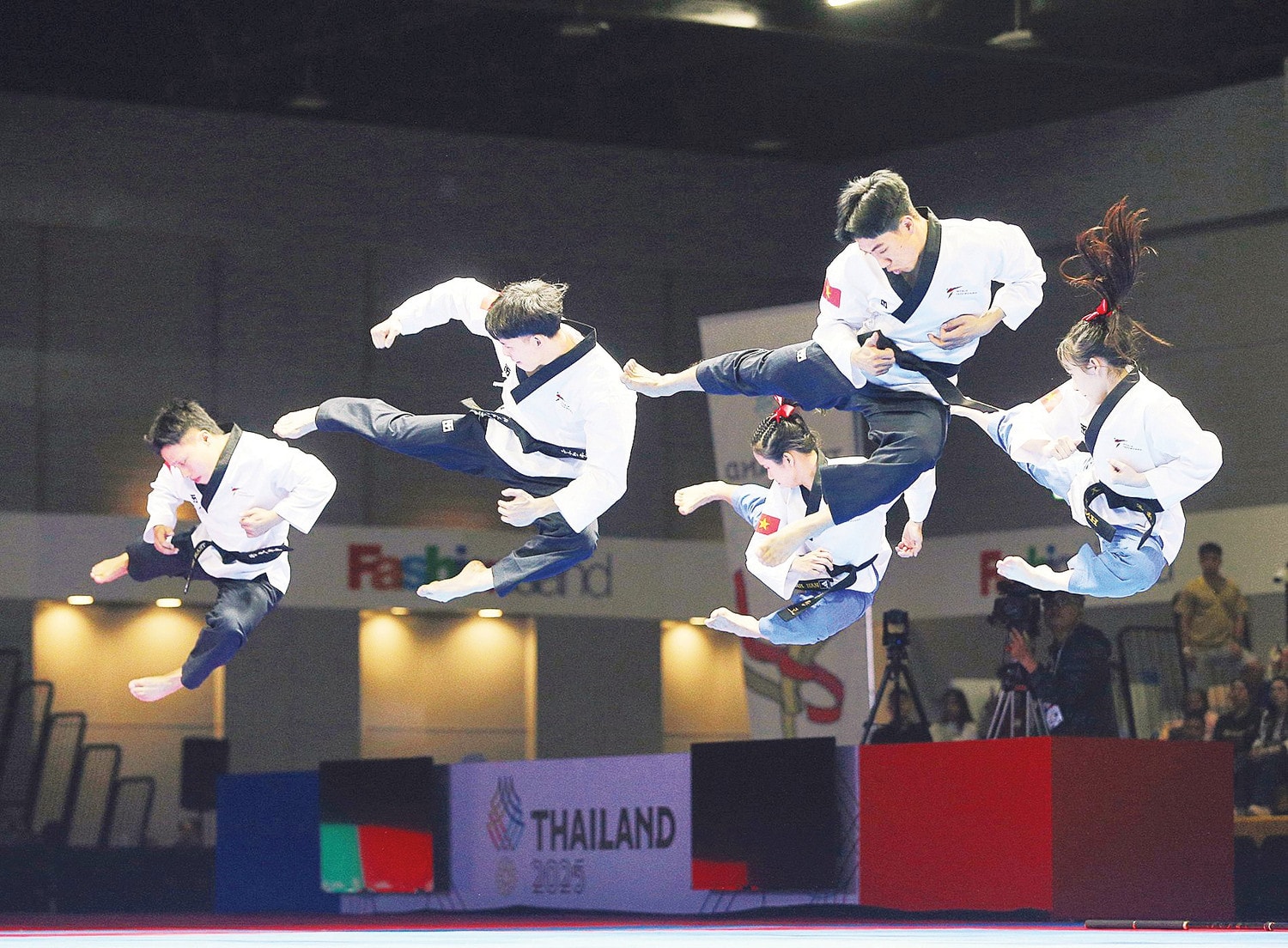Taekwondo là một trong những môn trọng điểm được ứng dụng AI vào huấn luyện. (Ảnh: SONG NGƯ) taekwola-mot-trong-nhung-mon-trong-diem-duoc-ung-dung-ai-vao-huan-luyen-anh-song-ngu.jpg