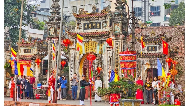 Tháng Giêng về Triều Khúc xem màn hóa thân độc đáo bậc nhất Thủ đô