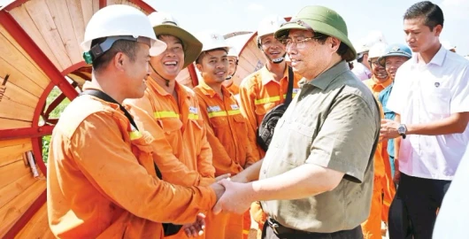 Trí tuệ, bản lĩnh, vượt sóng vươn ra biển lớn