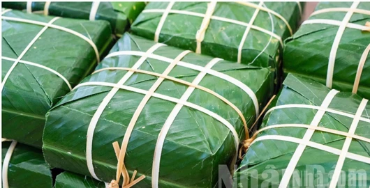 Hương bánh chưng bếp củi