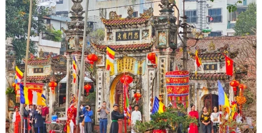 Tháng Giêng về Triều Khúc xem màn hóa thân độc đáo bậc nhất Thủ đô