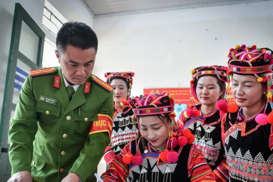 Công an nhân dân - lá chắn vững vàng bảo vệ an ninh Tổ quốc