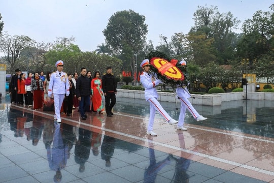 Chính thức khởi động chương trình “Non sông liền một dải”