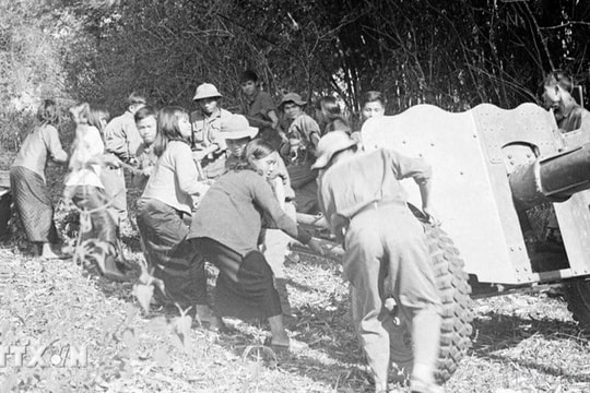 [Quiz] Đại thắng mùa Xuân 1975 được bắt đầu bằng chiến dịch nào?