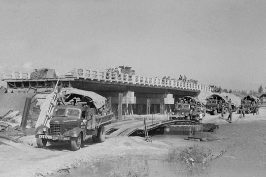 Ngày 15/3/1975: Lực lượng địch ở Tây Nguyên tổ chức rút quân từ Kon Tum và Pleiku về đồng bằng