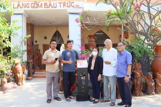 Triển khai Dự án "Yêu lắm Việt Nam" của Báo Nhân Dân tại Ninh Thuận