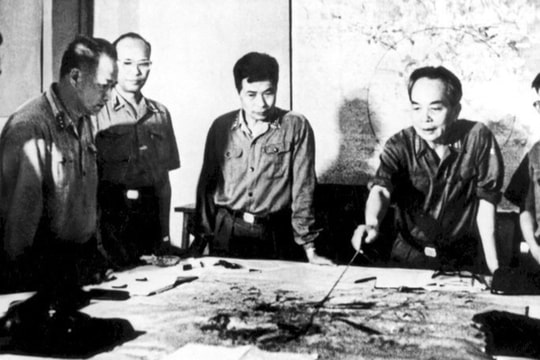 Ngày 1/4/1975: Giải phóng Phú Yên, Bộ Chính trị chỉ thị "trận quyết chiến chiến lược cuối cùng đã bắt đầu"